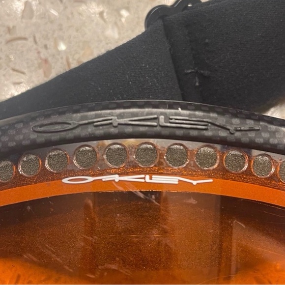 Oakley Snow Goggles Orange black - Picture 3 of 3